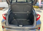 Toyota C-HR SUV / Terénní 1,8 l 72 kw