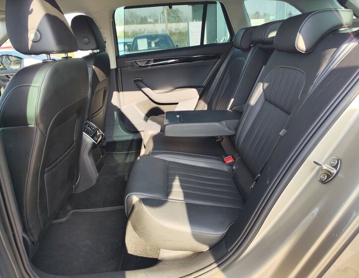 Škoda Superb Kombi 1,5 l 110 kw