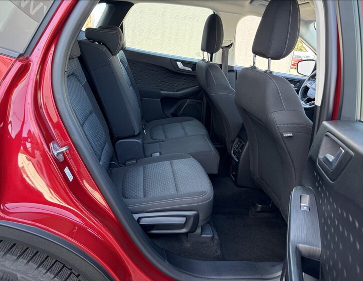 Ford Kuga Kombi 2,0 l 140 kw