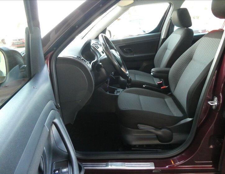 Škoda Roomster Kombi 1,2 l 63 kw