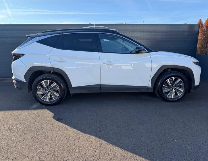 Hyundai Tucson SUV 1,6 l 110 kw