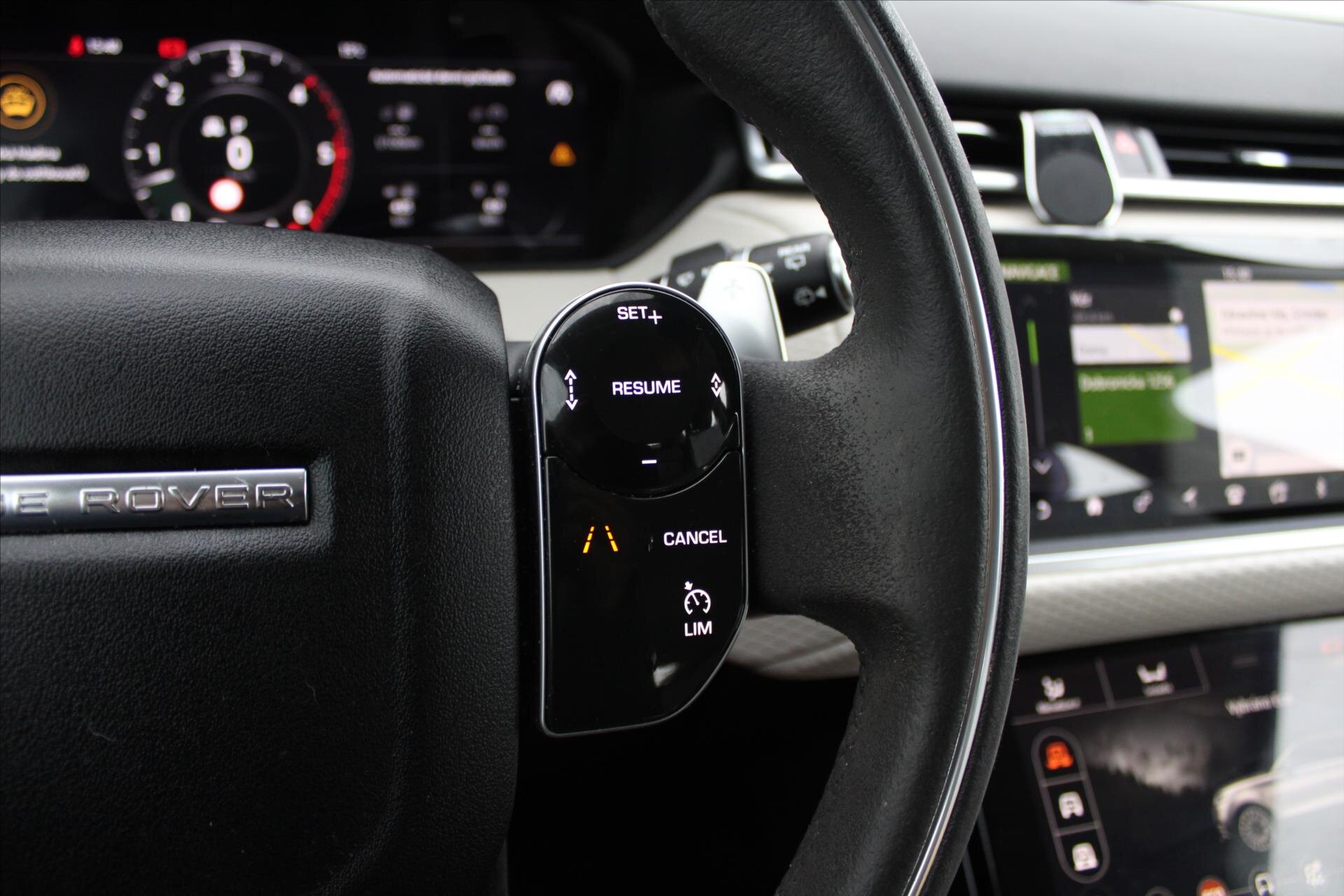 Land Rover Range Rover Velar SUV / Terénní 3,0 l 221 kw