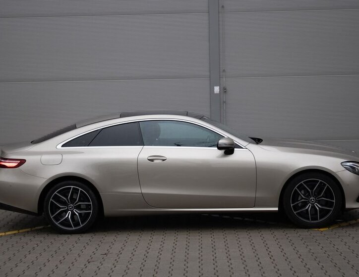 Mercedes-Benz Třídy E 5