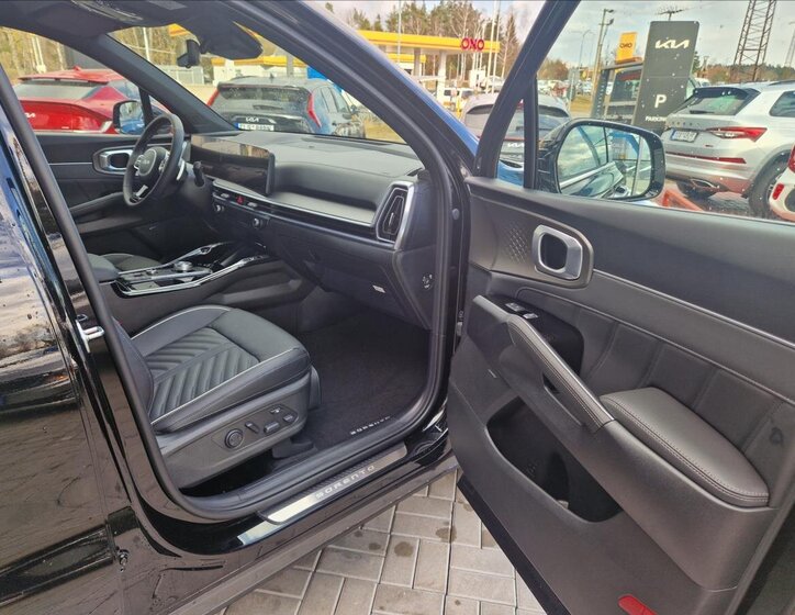 KIA Sorento SUV / Terénní 2,2 l 142 kw