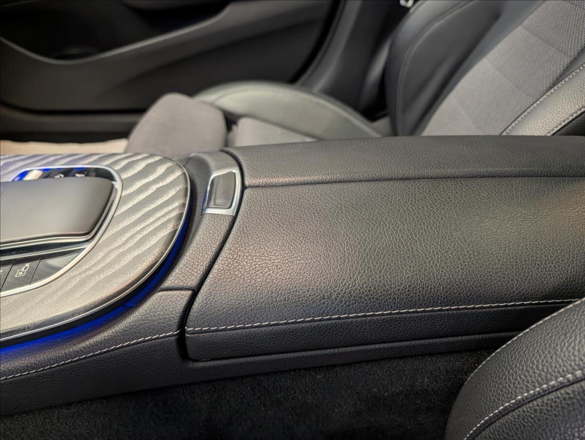 Mercedes-Benz Třídy E Kombi 2,0 l 143 kw