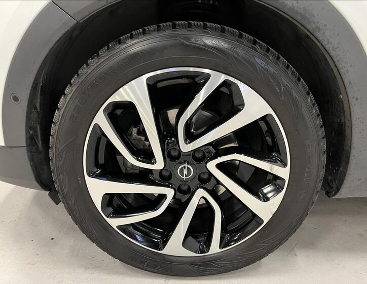 Opel Grandland X SUV / Terénní 1,2 l 96 kw