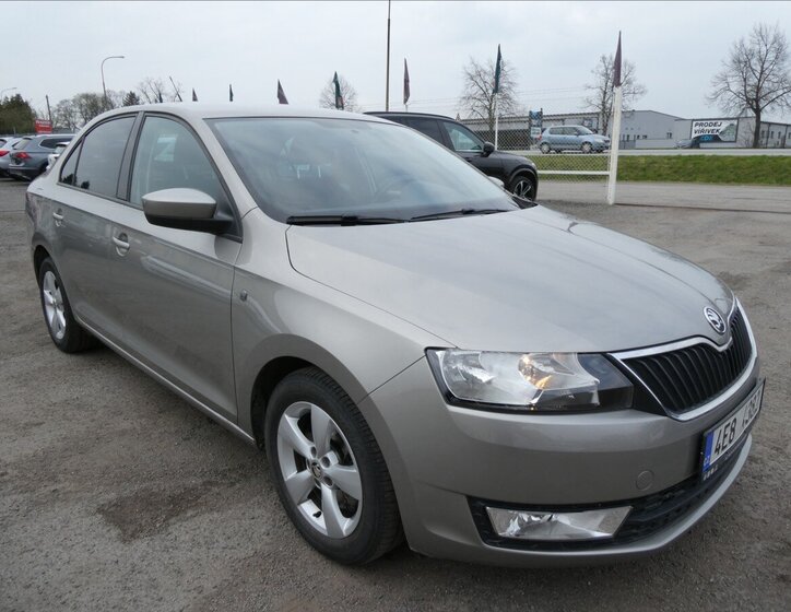 Škoda Rapid Sedan / Limuzína 1,2 l 77 kw