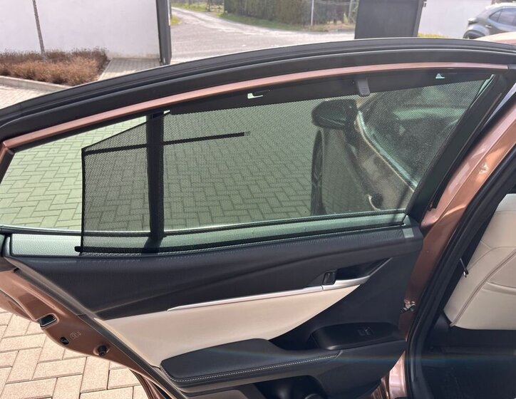 Toyota Camry Sedan / Limuzína 2,5 l 137 kw