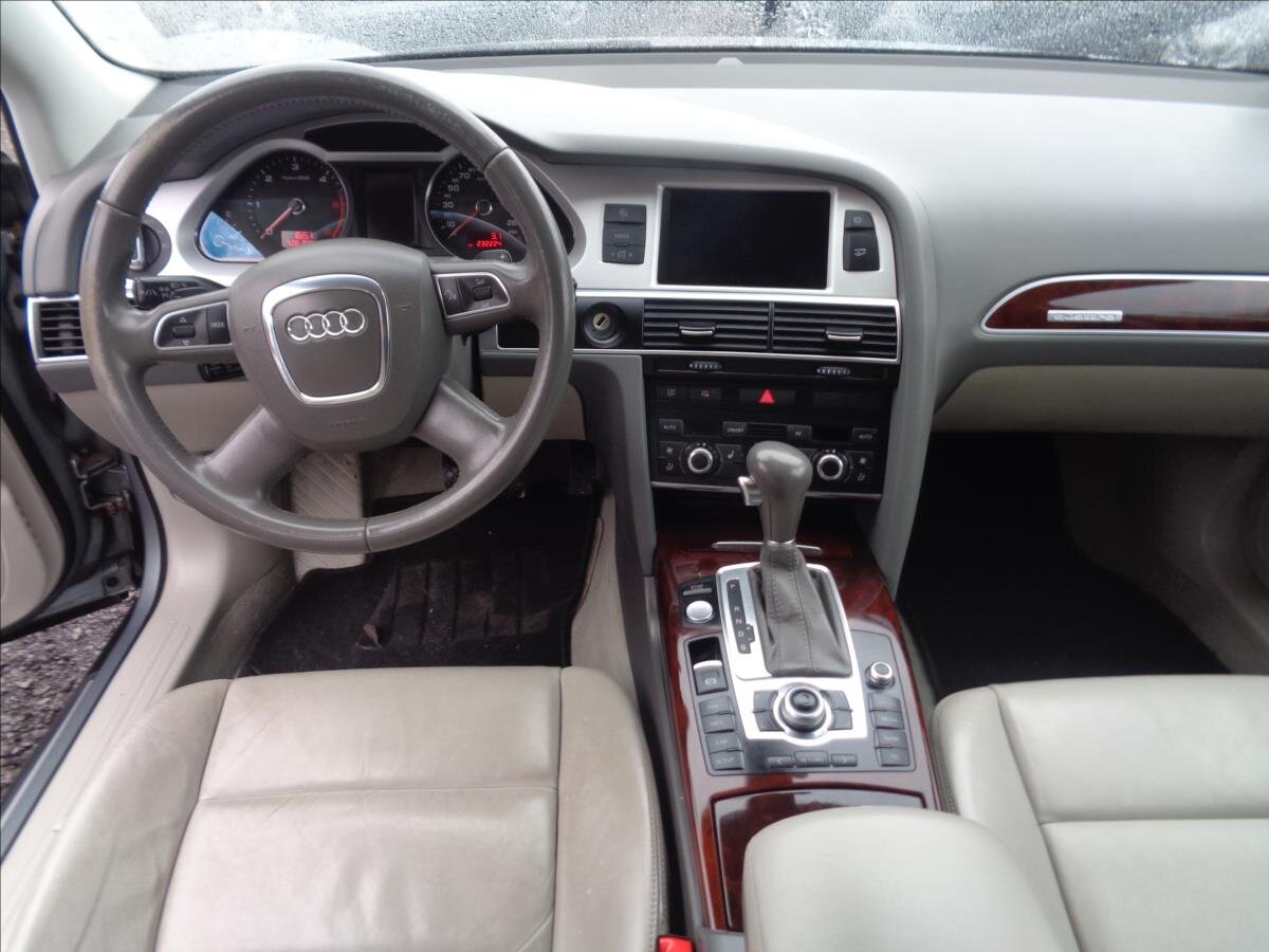 Audi A6 Kombi 3,0 l 176 kw