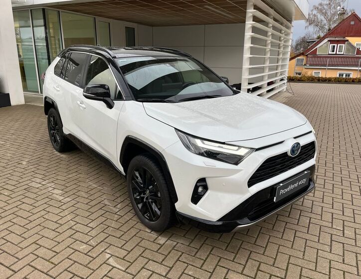 Toyota RAV4 8