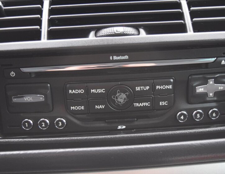 Peugeot 807 MPV 2,0 l 100 kw