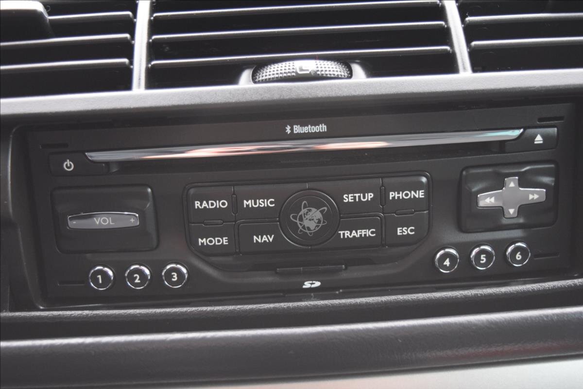 Peugeot 807 MPV 2,0 l 100 kw