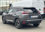 Peugeot 2008 6