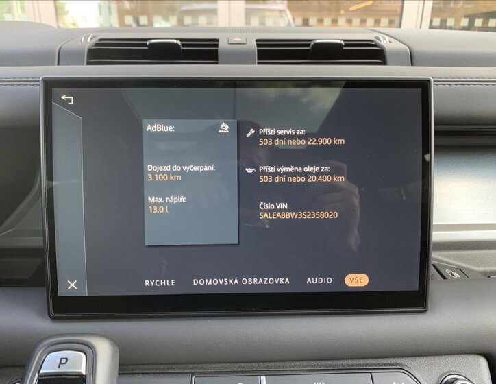 Land Rover Defender SUV 3,0 l 221 kw