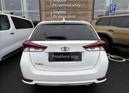 Toyota Auris Kombi 1,6 l 97 kw