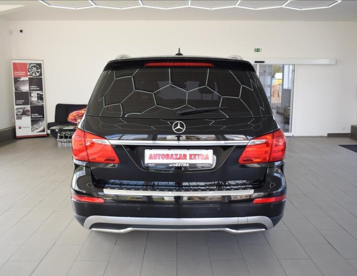 Mercedes-Benz GL SUV 3,0 l 190 kw