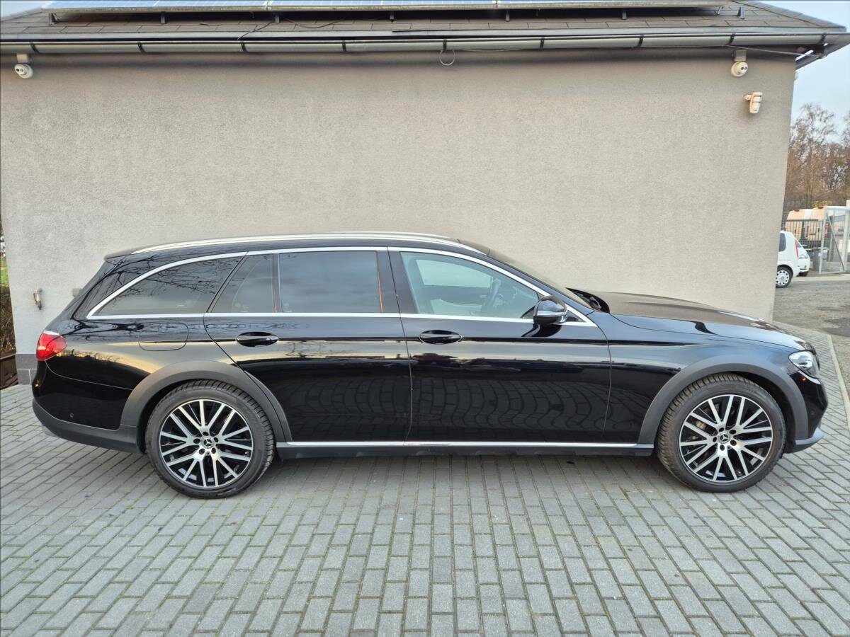 Mercedes-Benz Třídy E Kombi 2,9 l 243 kw