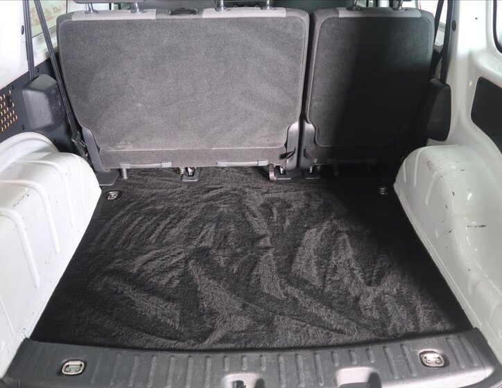 Volkswagen Caddy Kombi 2,0 l 75 kw