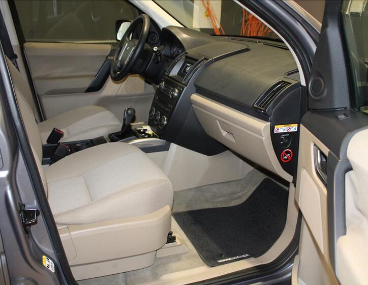 Land Rover Freelander 21