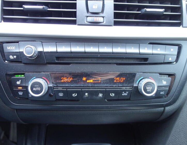 BMW Řada 3 Sedan 2,0 l 105 kw