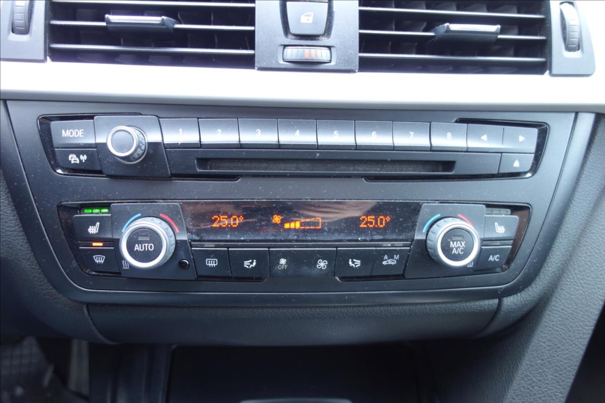 BMW Řada 3 Sedan 2,0 l 105 kw