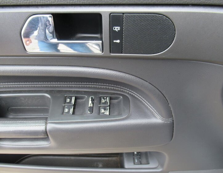 Volkswagen Touareg Kombi 2,5 l 165 kw