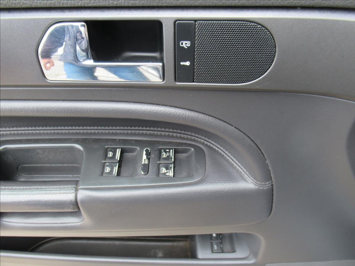 Volkswagen Touareg Kombi 2,5 l 165 kw