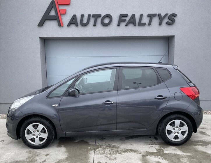 KIA Venga Sedan 1,6 l 91 kw