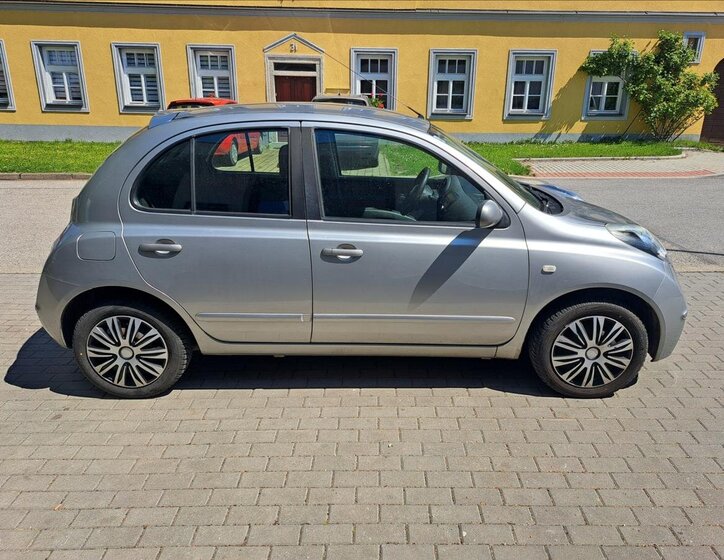 Nissan Micra Hatchback 1,2 l 48 kw