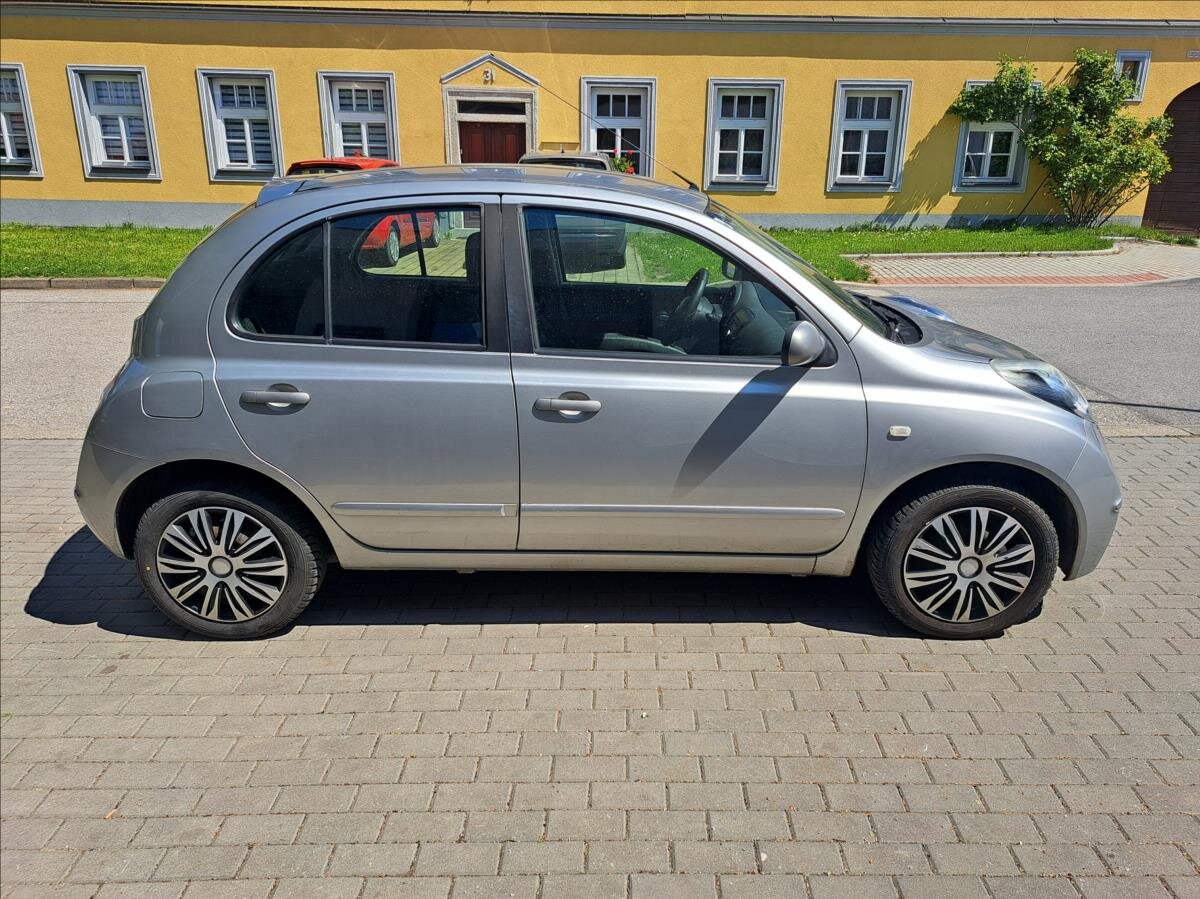 Nissan Micra Hatchback 1,2 l 48 kw