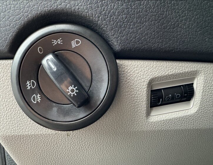 Volkswagen Transporter Skříň 2,0 l 110 kw