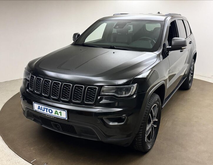 Jeep Grand Cherokee 1