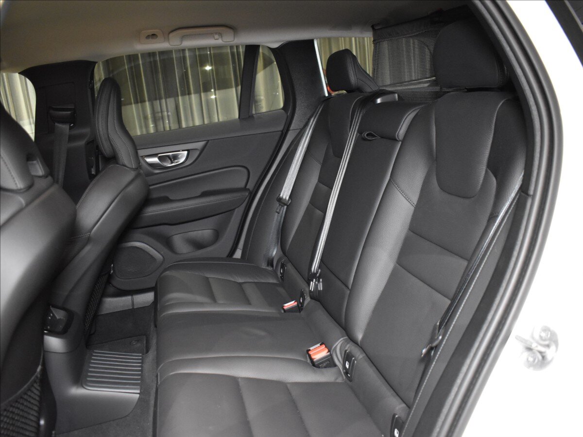 Volvo V60 Kombi 2,0 l 228 kw