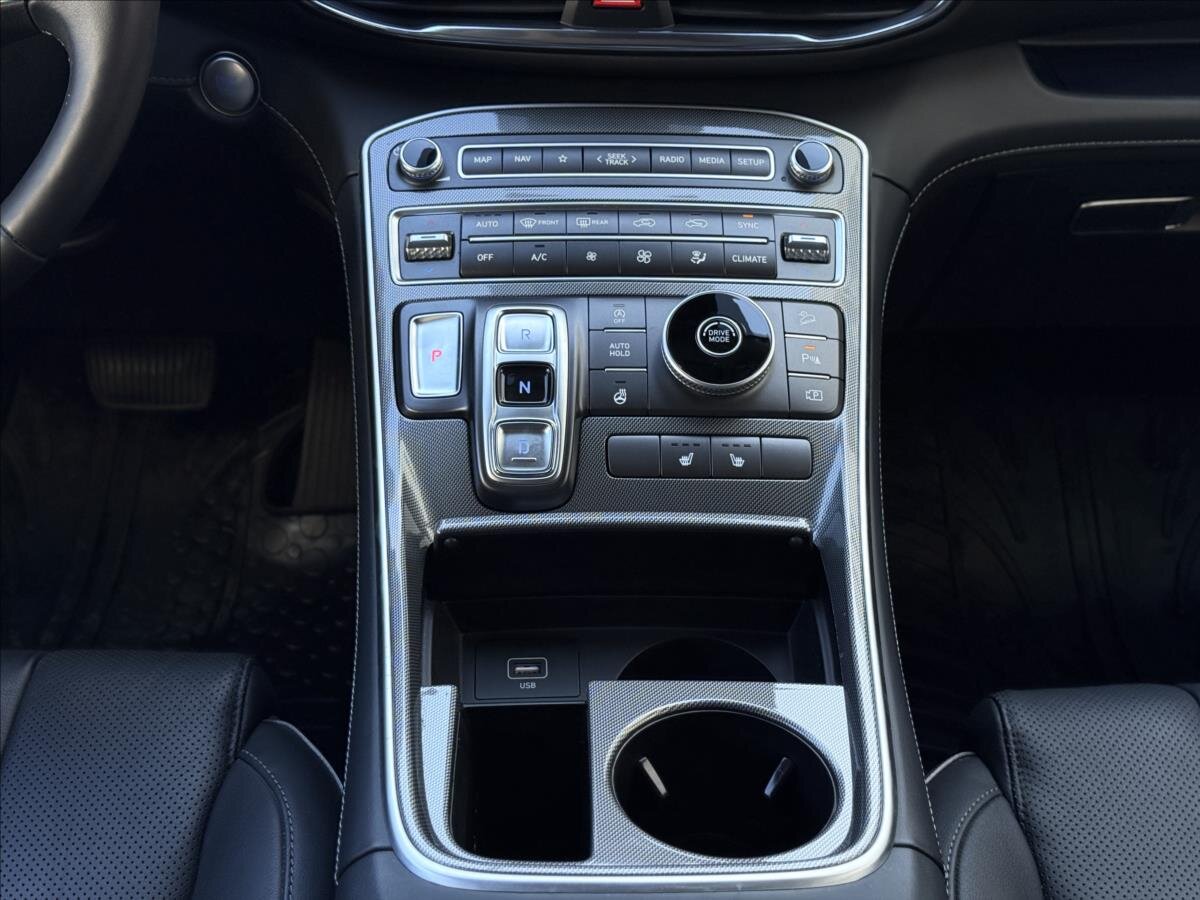 Hyundai Santa Fe SUV / Terénní 2,2 l 142 kw