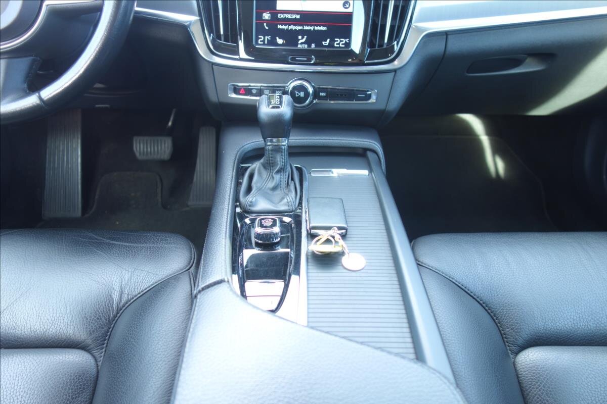 Volvo V90 Kombi 2,0 l 140 kw