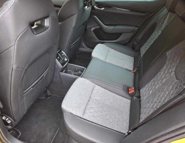 Škoda Octavia Sedan / Limuzína 1,5 l 110 kw