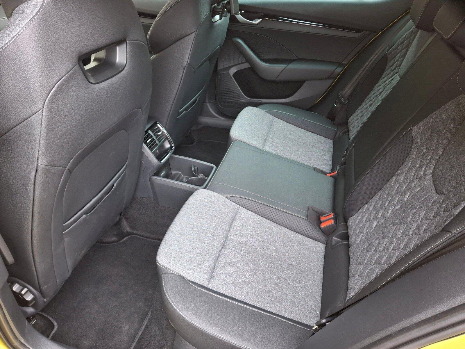 Škoda Octavia Sedan / Limuzína 1,5 l 110 kw