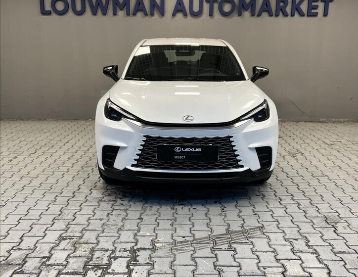 Lexus LBX SUV 1,5 l 100 kw