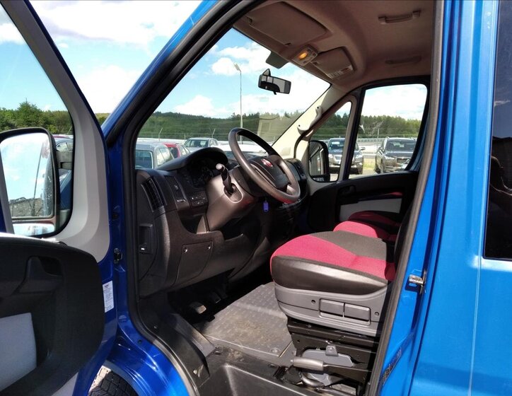 Fiat Ducato Kombi 2,0 l 85 kw