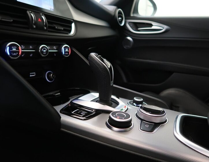 Alfa Romeo Giulia Sedan 2,0 l 206 kw