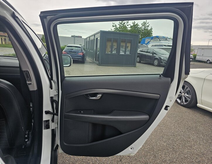 Volvo XC70 Kombi 2,0 l 133 kw