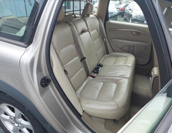 Volvo XC70 17