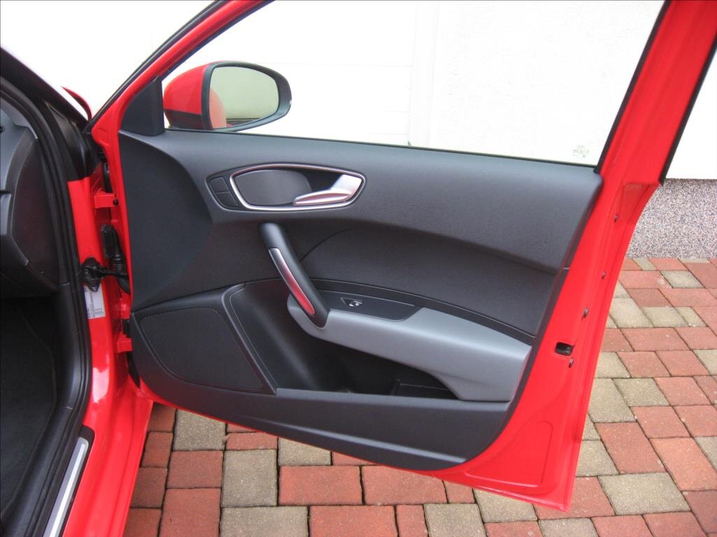 Audi A1 Hatchback 999,0 60 kw