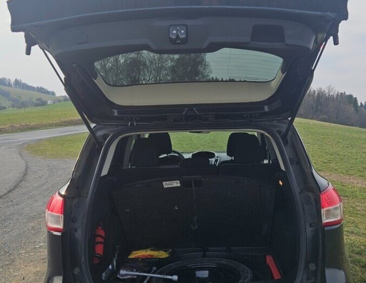 Ford Kuga SUV / Terénní 0,0 178 kw