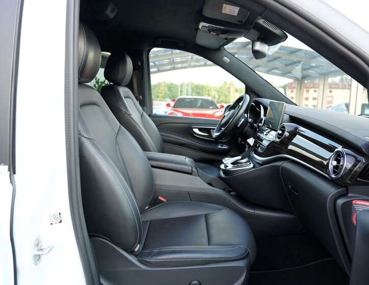 Mercedes-Benz Třídy V 28