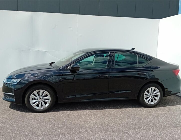 Škoda Octavia Sedan / Limuzína 1,5 l 110 kw