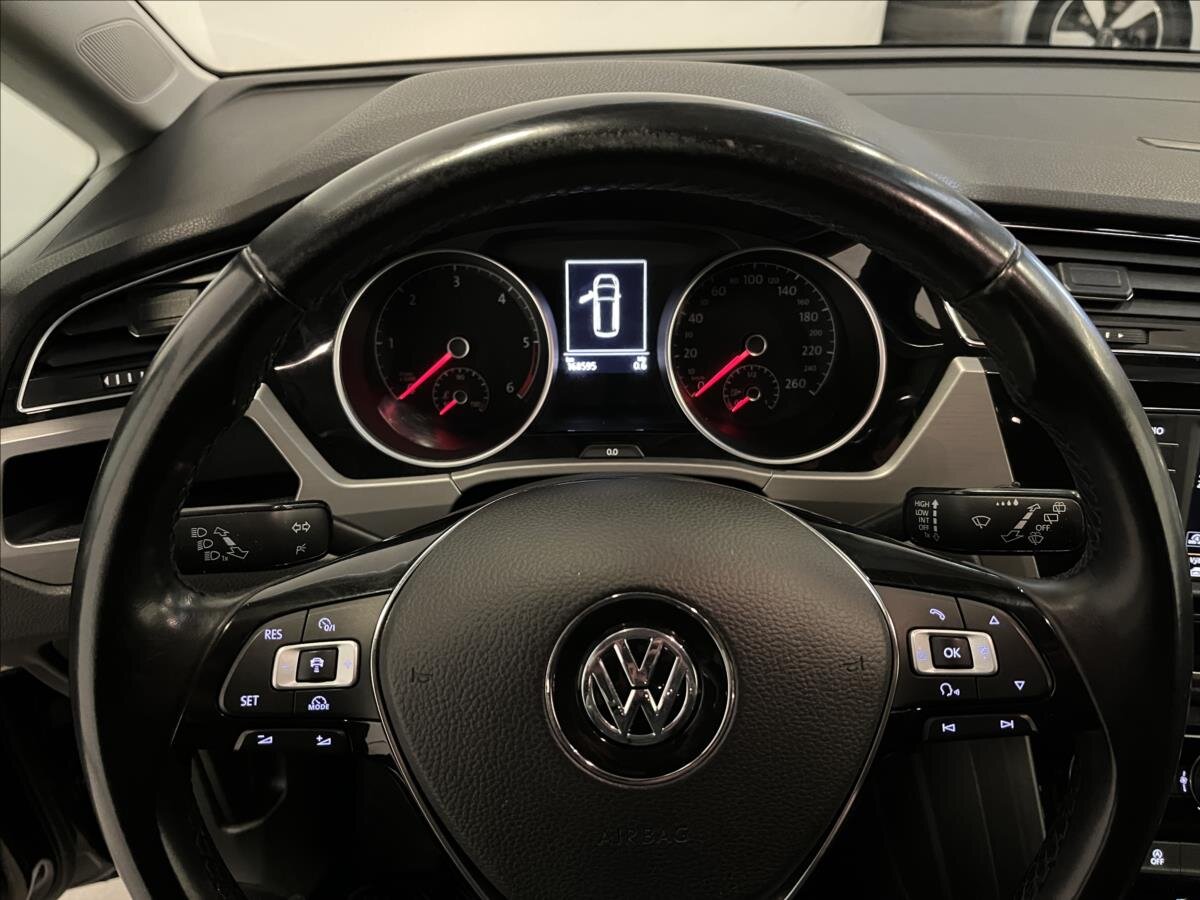 Volkswagen Touran MPV 1,6 l 81 kw