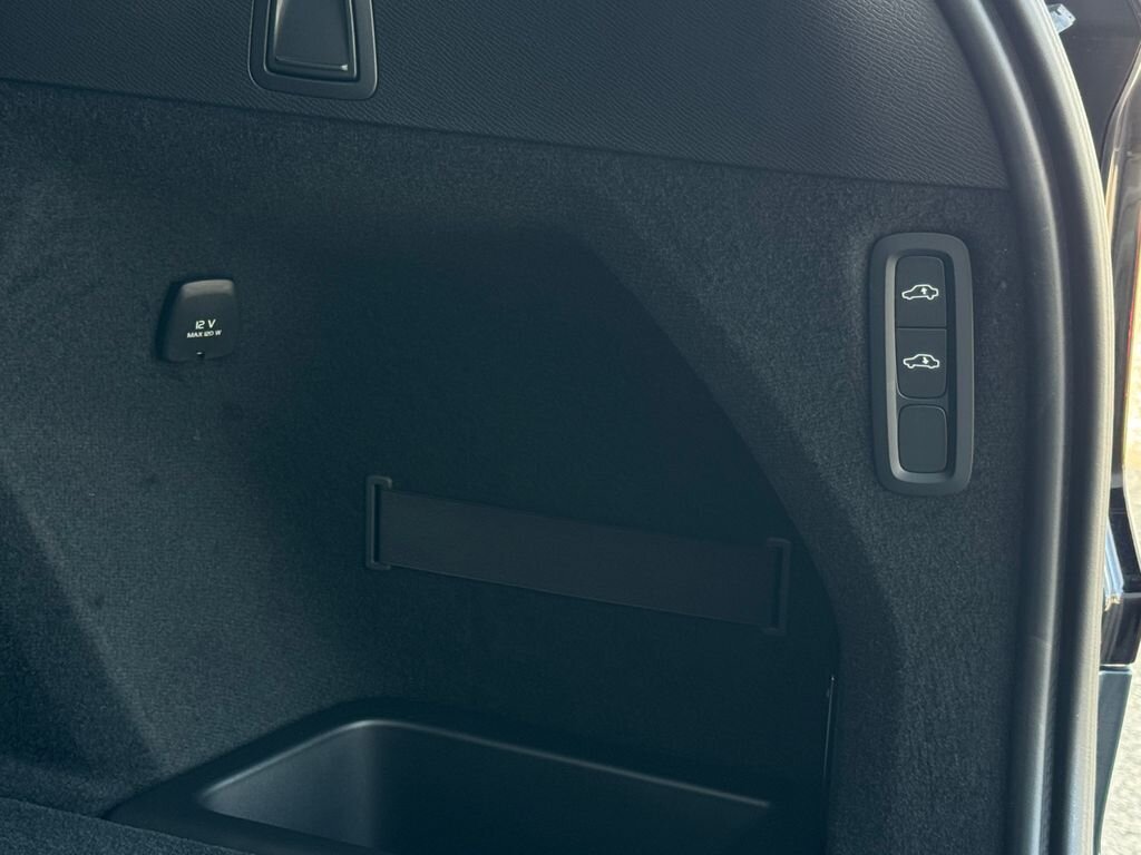 Volvo XC90 SUV / Terénní 2,0 l 184 kw