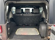 Jeep Wrangler SUV 2,8 l 130 kw