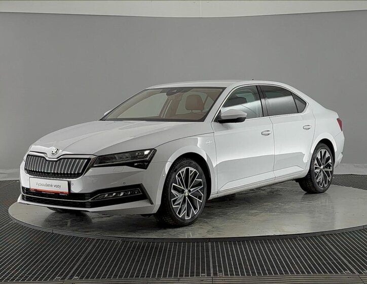 Škoda Superb Liftback 1,4 l 160 kw